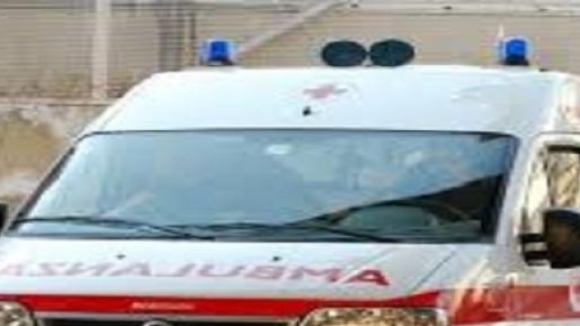 trovato senza biglietto aggredisce controllore