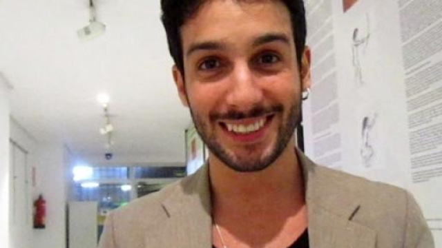 Jonas Berami, fa discutere abbraccio con Giulia