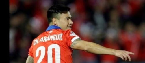 Ar&aacute;nguiz, autor de 2 de los 5 goles contra Bolivia
