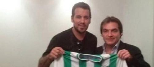 El "Ogro" con la camiseta de Sportivo Estudiantes 