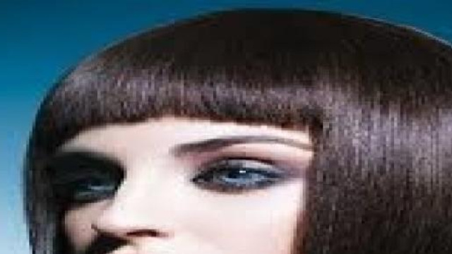 Tagli capelli, la frangia per nell'autunno 2015