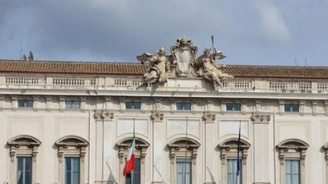 Blocco contrattazione: illegale