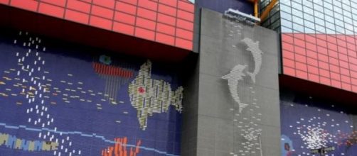 Fachada externa del acuario de Osaka