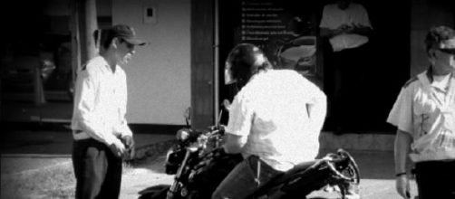 Inspectores realizando su labor de seguridad vial