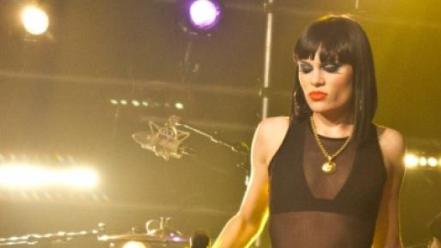 Jessie J ricoverata per un intervento chirurgico