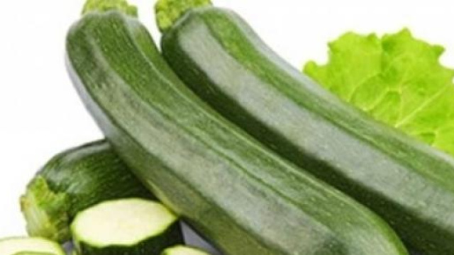 Zucchine tagliate a tocchetti