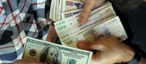 El d&oacute;lar blue sube continuamente su valor