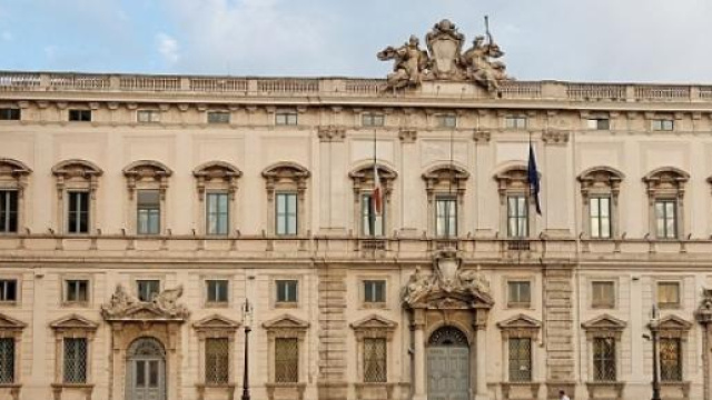 La Consulta sblocca gli stipendi statali