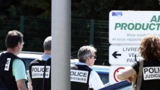 Attentato in Francia, un morto e due feriti