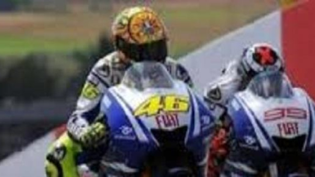 Rossi e Lorenzo in lotta per il mondiale piloti