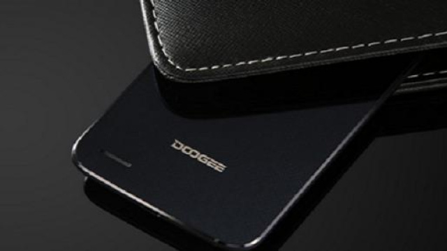 DG700 pro. Il nuovo Smartphone  con doppio display