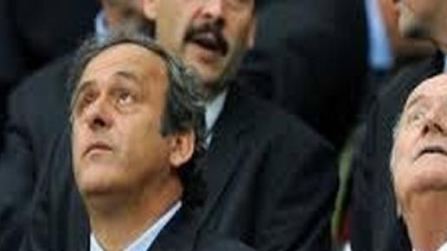 Blatter rassegna dimissioni da presidente Fifa