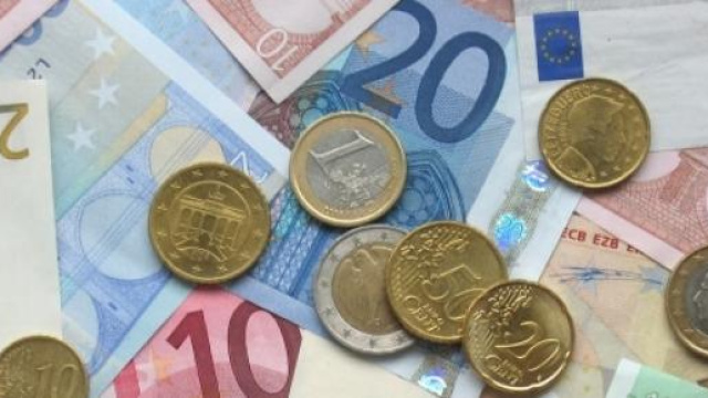 Gli aiuti alla Grecia nell'occhio del ciclone