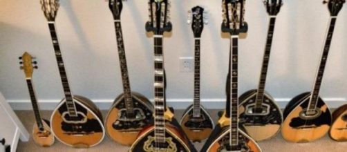 O leg&iacute;timo Bouzouki (guitarra) grego