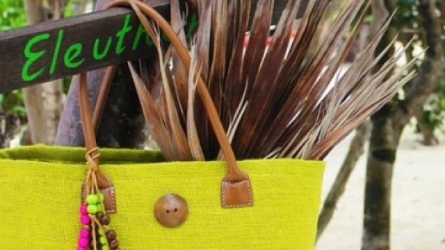 Borsa Enea, Summer collection Carpisa - foto Fb