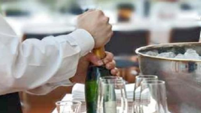 Offerte di lavoro Roma, 30 posti commis di sala