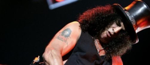 Slash se separ&oacute; y vende su mansi&oacute;n en Los Angeles
