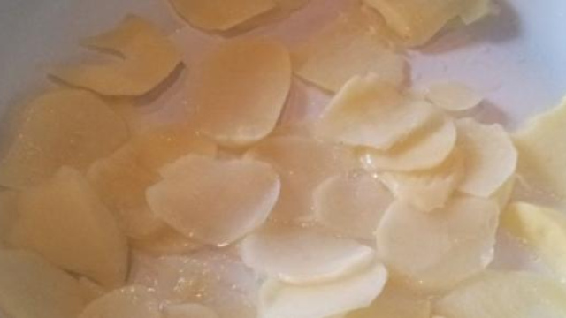 Il contorno di patate con limone