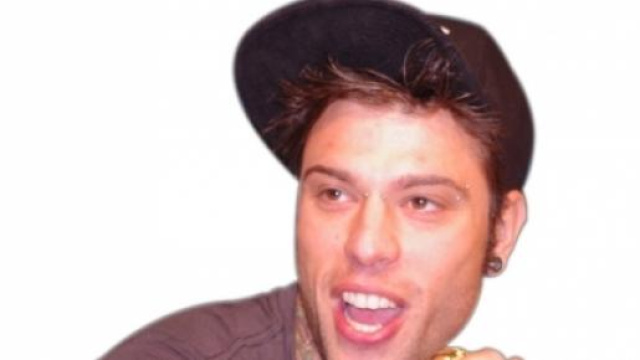 Il rapper, accusato pesantemente, si difende!