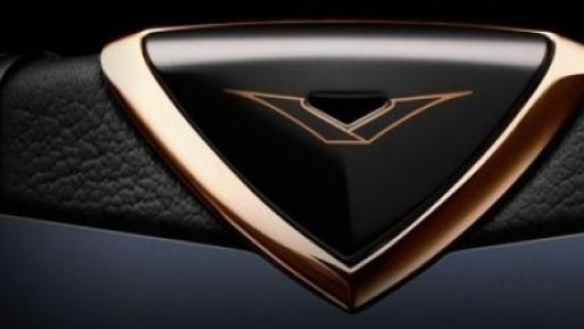 Vertu V06 nuovo smartphone di lusso