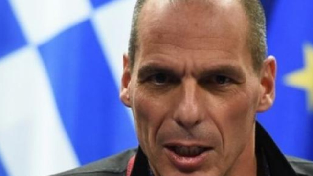 Yanis Varoufakis contro l&rsquo;accordo Tsipras-Juncker.