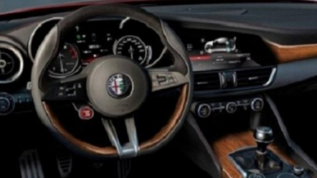  Alfa Romeo Giulia: ecco gli interni
