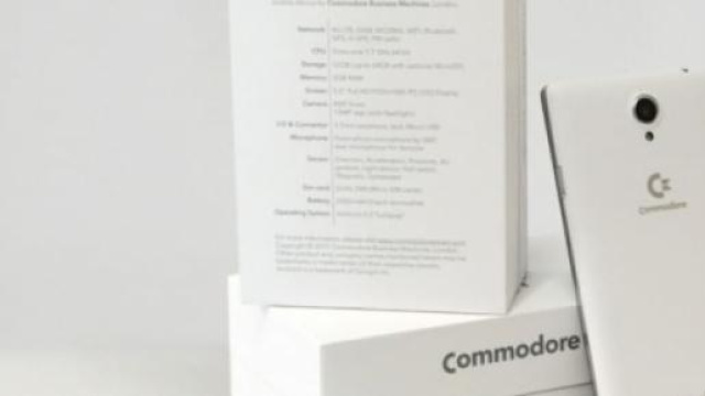 PET permetter&agrave; di simulare il Commodore 64.