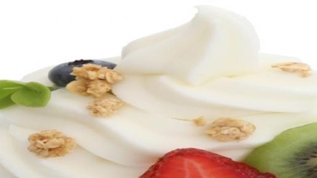 Sformato di yogurt alla pesca fragola-ananas