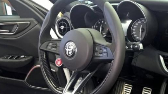 Alfa Romeo Giulia: ecco i veri interni 