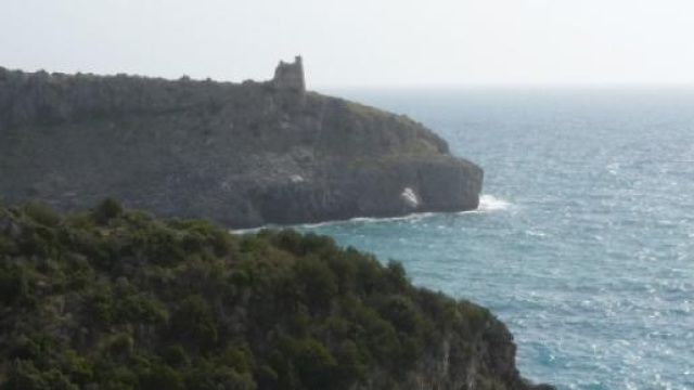 Cilento:mare limpido e natura selvaggia.