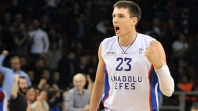 Matt Jenning, ala dell'Efes Anadoulu