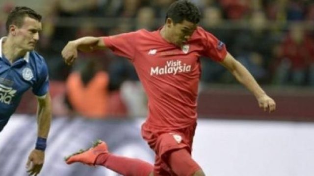 Carlos Bacca in maglia Siviglia