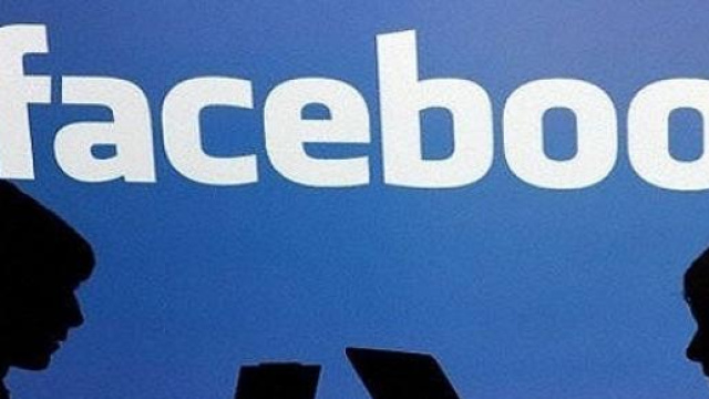 Facebook pagai creatori di video