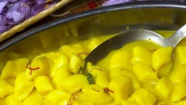 Gnocchetti alla mortadella e zafferano.