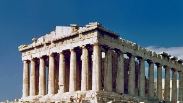 Il Partenone, simbolo di una Grecia scomparsa
