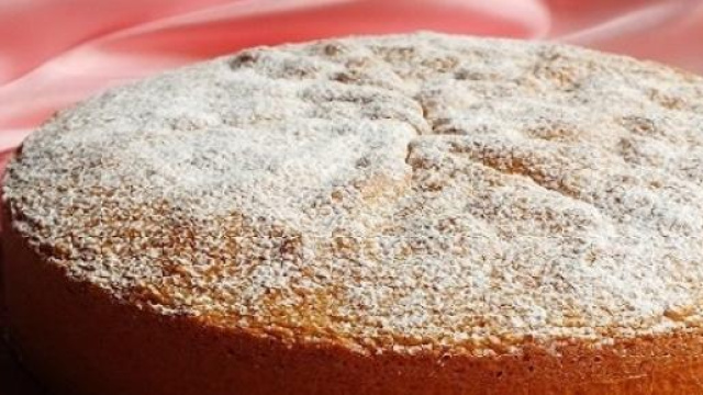 Torta alle mandorle e cocco, una ricetta facile 