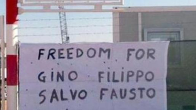 I quattro ancora in mano ai rapitori