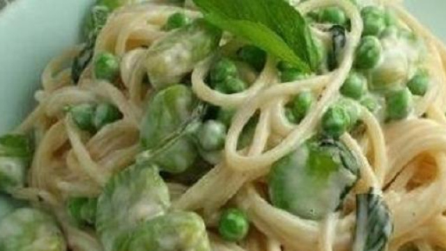 Spaghetti in salsa di primavera