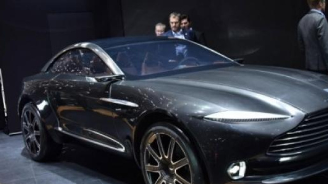 Ecco la nuova Aston Martin DBX