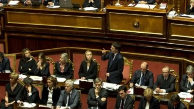 L'esecutivo Renzi durante una discussione in Aula 