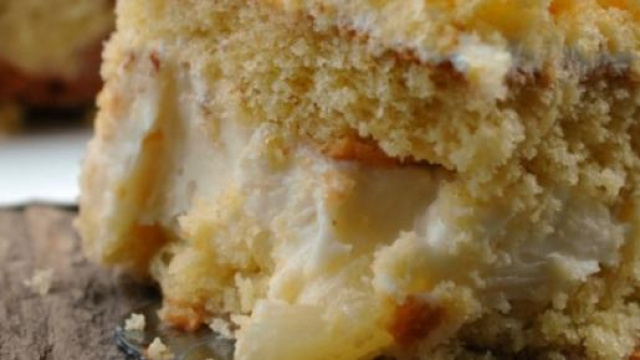 La ricetta della torta all'ananas