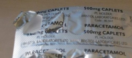 C&aacute;psulas de paracetamol, medicamento muy popular