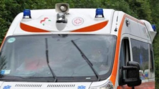 Ambulanza per i soccorsi dei feriti