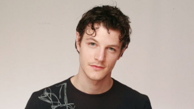 Andrea Bosca t&igrave;uno dei protagonisti di Grand Hotel