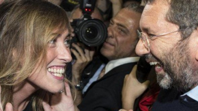 Roma sprofonda nel caos e Marino festeggia 