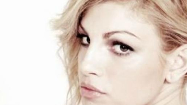 Emma Marrone e Fabio Borriello: lite a Capri