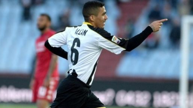 Napoli-Allan, nuova frenata nella trattativa.