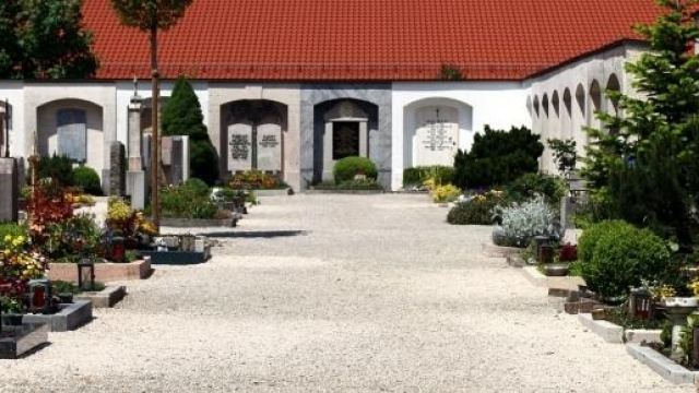 Polemiche Ddl su imprese funebri