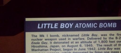 Plaque telling of the Hiroshima bombing