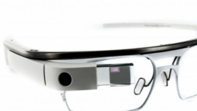 i nuovi google glass entro l'anno